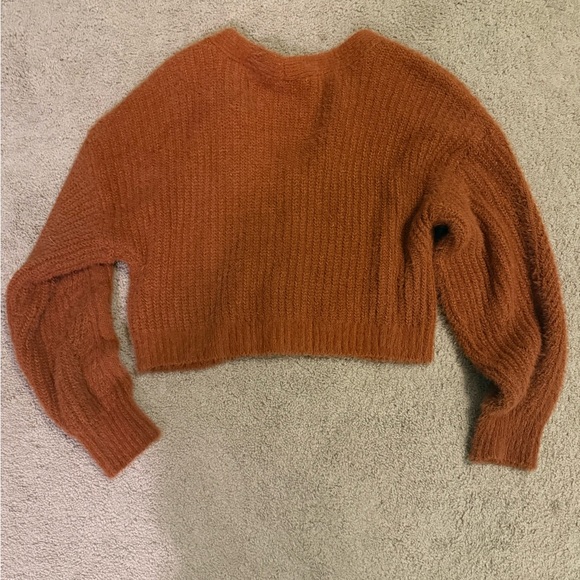 Abercrombie & Fitch Women's V-Neck Rust Sweater - Picture 2 of 2